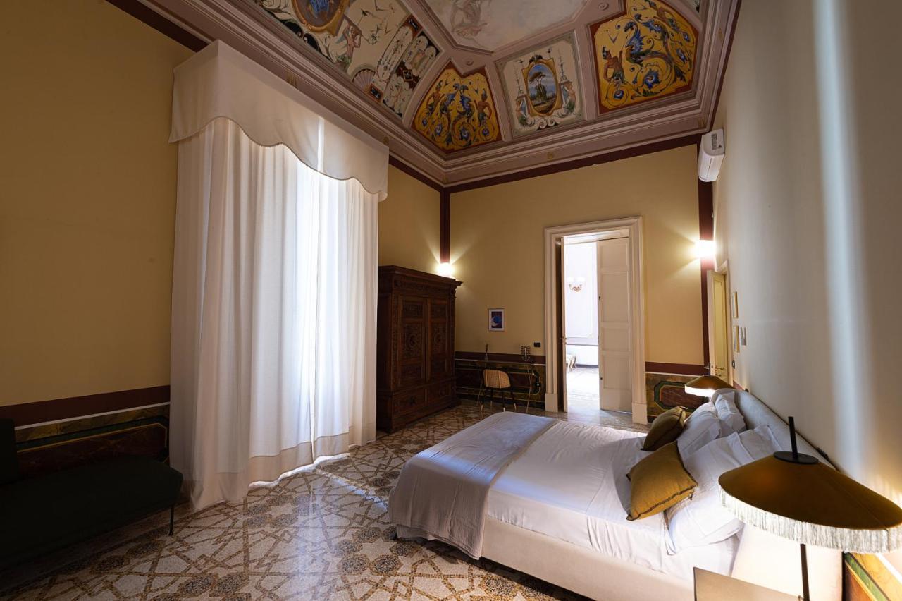 לינה וארוחת בוקר Aradeo Palazzo Francesco Grassi מראה חיצוני תמונה