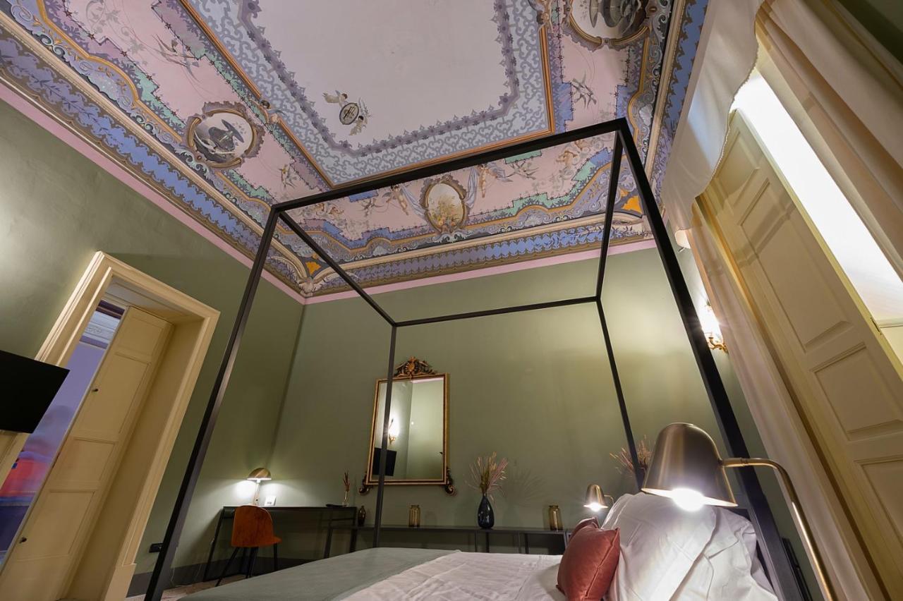 לינה וארוחת בוקר Aradeo Palazzo Francesco Grassi מראה חיצוני תמונה