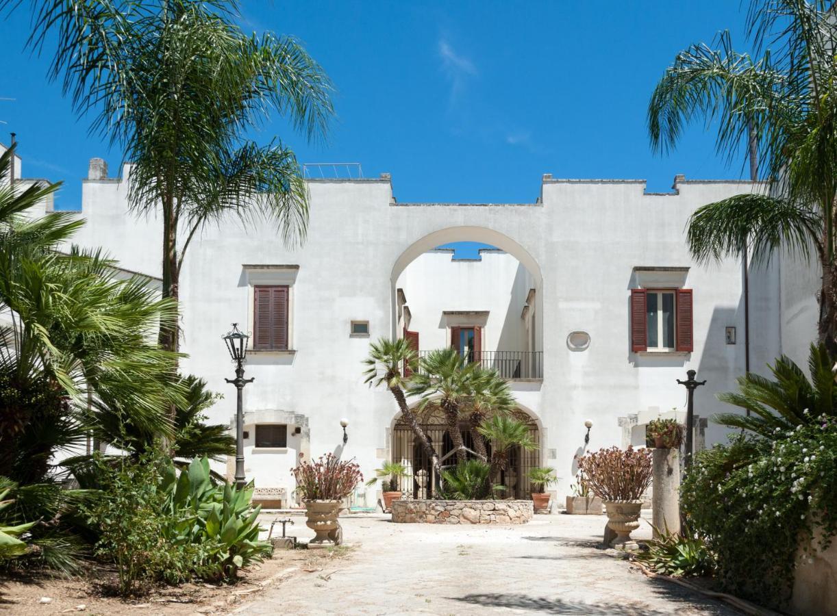 לינה וארוחת בוקר Aradeo Palazzo Francesco Grassi מראה חיצוני תמונה